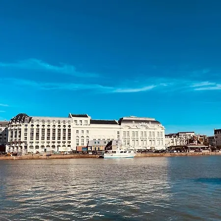 Le Victorien Yourhosthelper Apartment