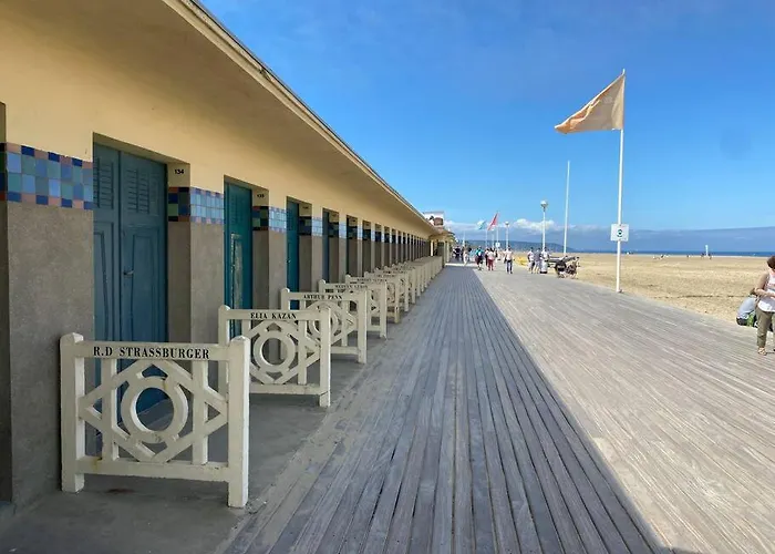 Le Victorien Yourhosthelper